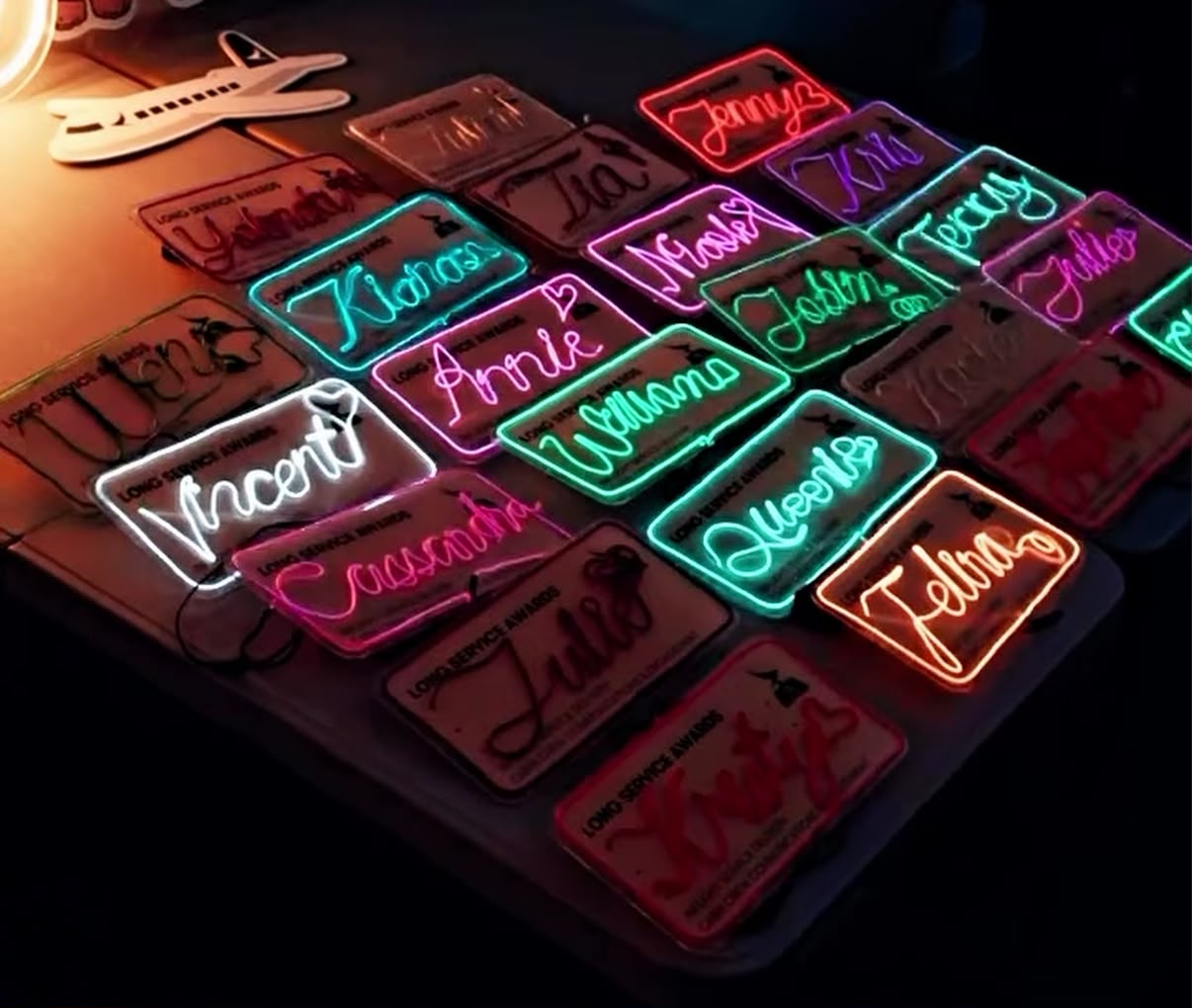 Glow Up! CDNIS X Neon Light Workshop